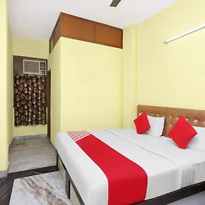 *** Hotel Oyo New Blue Umbrella India